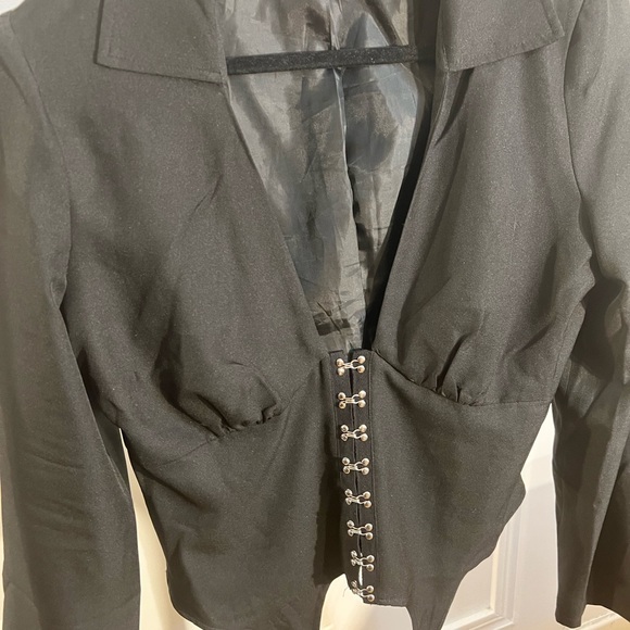 BLACK BLOUSE // PRETTY LITTLE THING // corset type // Medium 🖤 US 8 - Picture 3 of 8